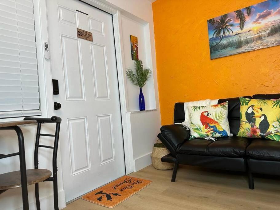 דירות Sleeps 3, Casa Tropical In מיאמי מראה חיצוני תמונה