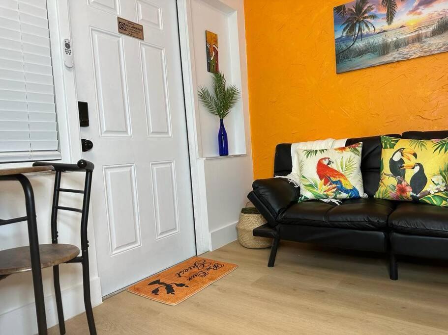 דירות Sleeps 3, Casa Tropical In מיאמי מראה חיצוני תמונה