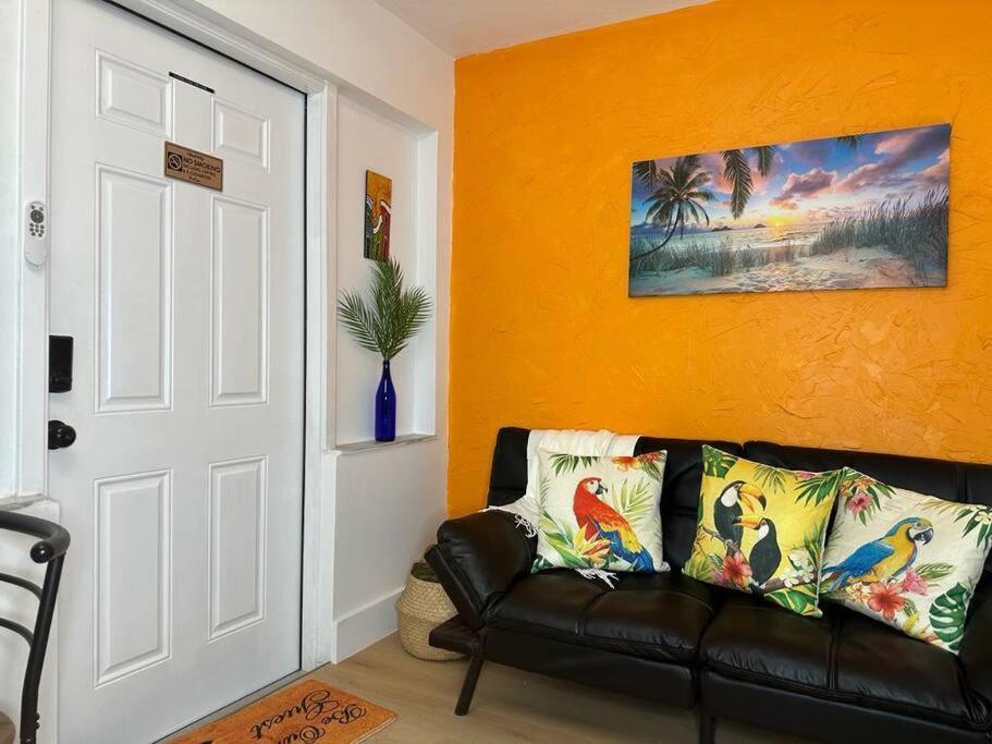 דירות Sleeps 3, Casa Tropical In מיאמי מראה חיצוני תמונה