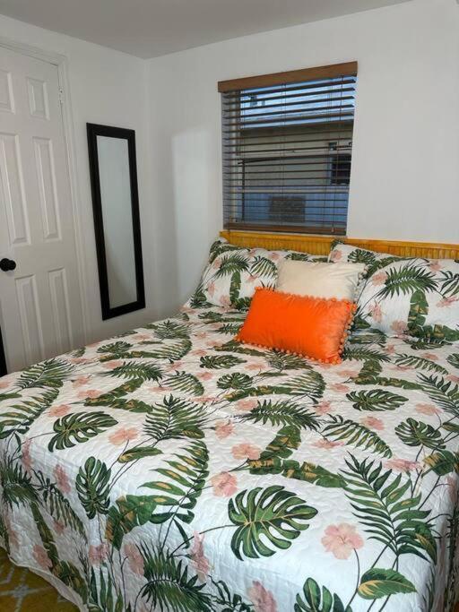 דירות Sleeps 3, Casa Tropical In מיאמי מראה חיצוני תמונה